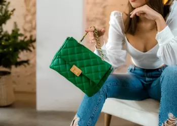 Kadın Çanta Modellerinde 2024 Modası Ne Yönde?