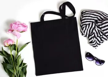 Tote Çantalar Modaya Yön Vermeye Devam Ediyor!