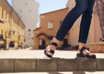 Yazın Vazgeçilmezleri Kadın Sandalet Modası